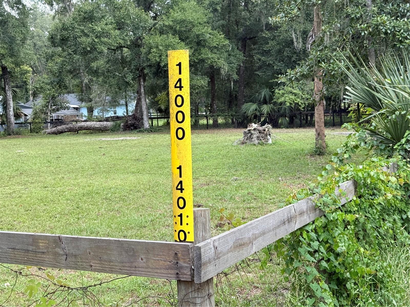 MEADOWBROOK RANCHES - Residential