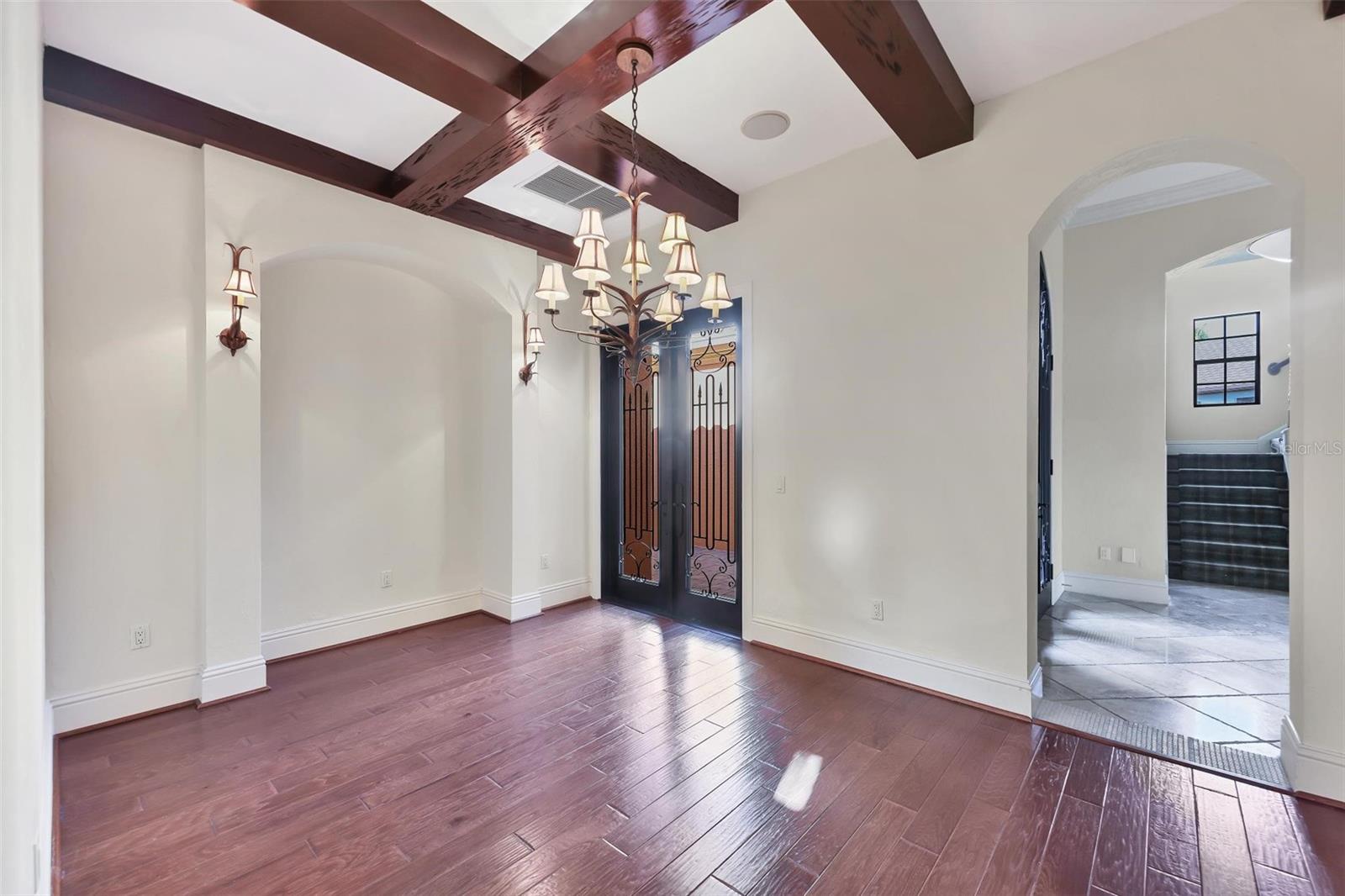 LEGENDS BAY - Residential