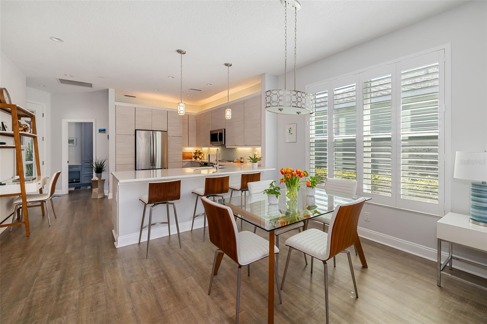 8109 - THE VILLAS 1 OF WATERSIDE VILLAGE - Residential