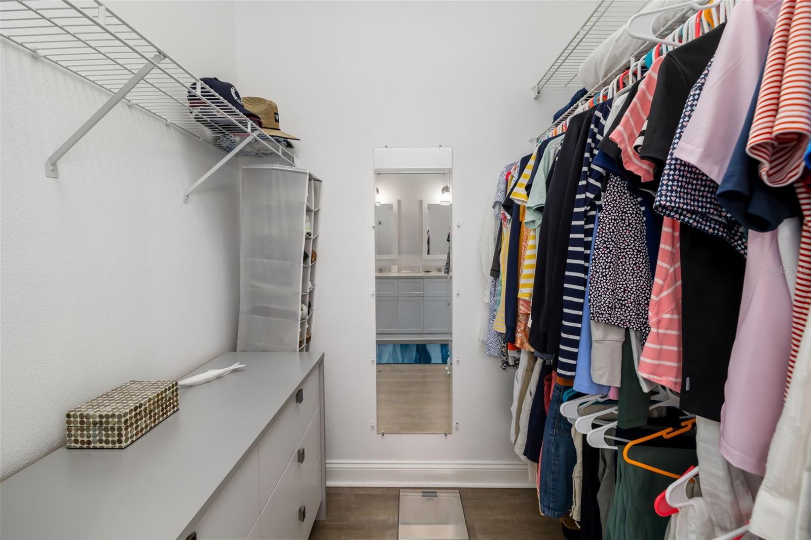 8109 - THE VILLAS 1 OF WATERSIDE VILLAGE - Residential