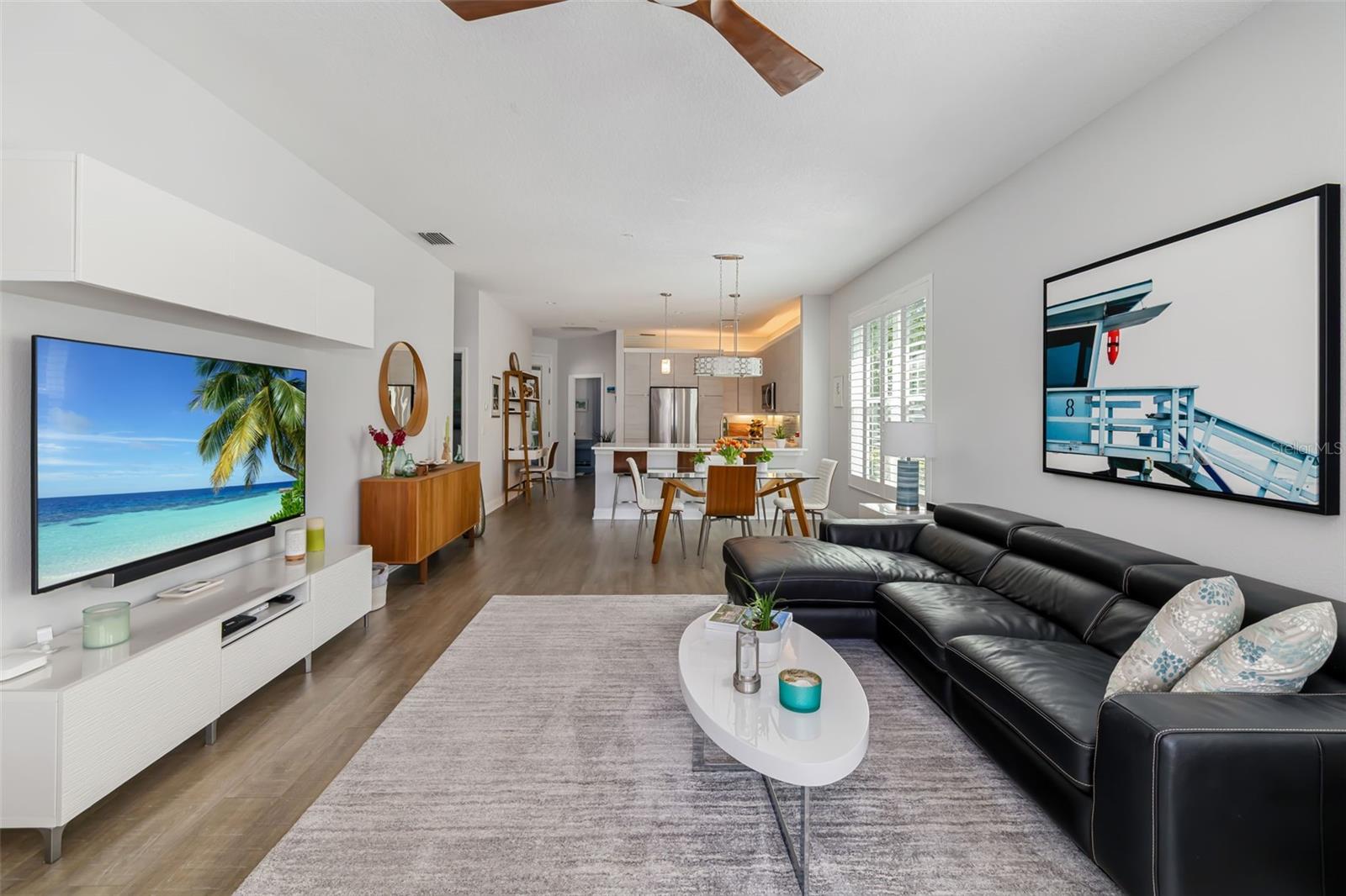 8109 - THE VILLAS 1 OF WATERSIDE VILLAGE - Residential