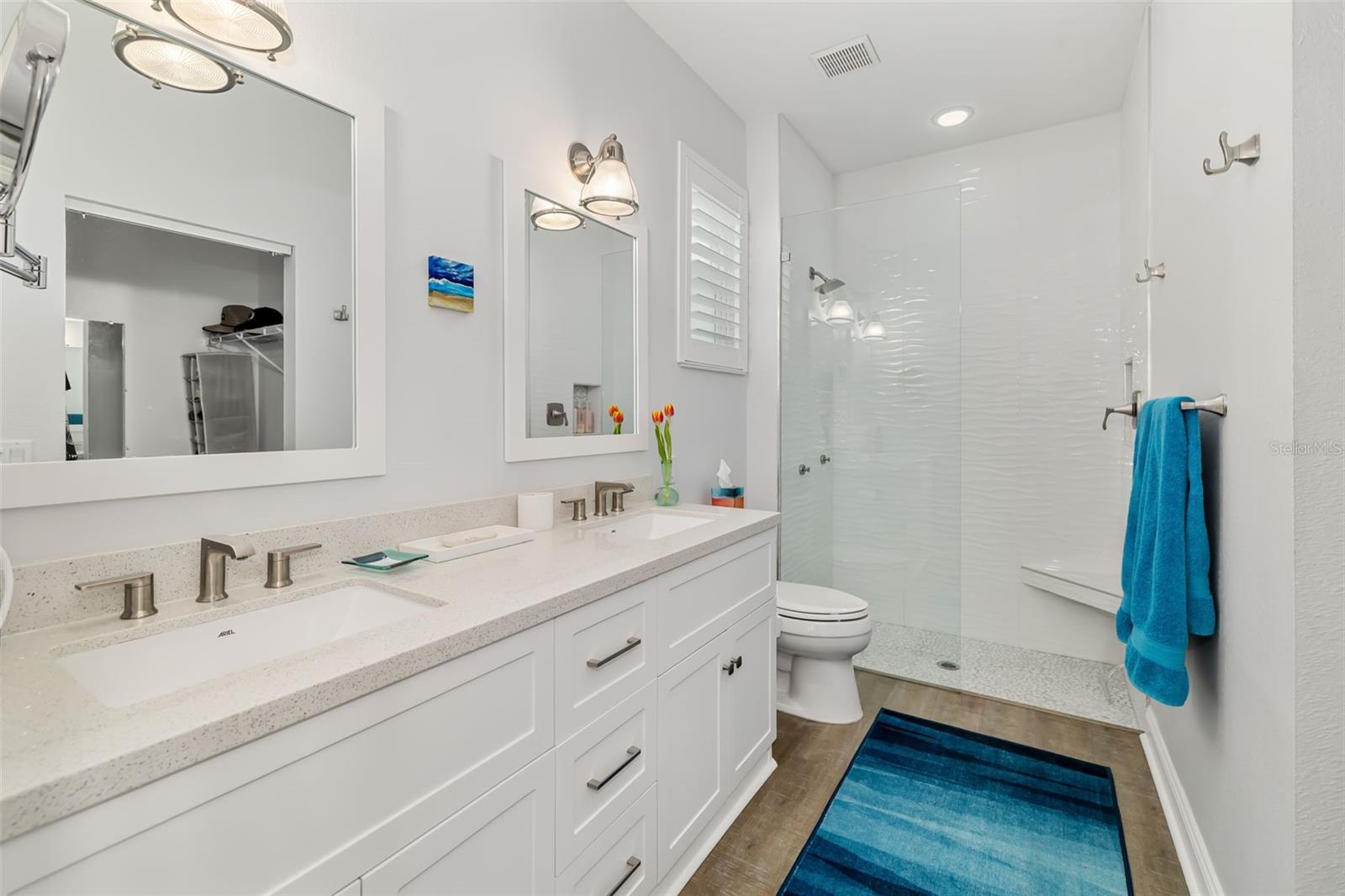 8109 - THE VILLAS 1 OF WATERSIDE VILLAGE - Residential