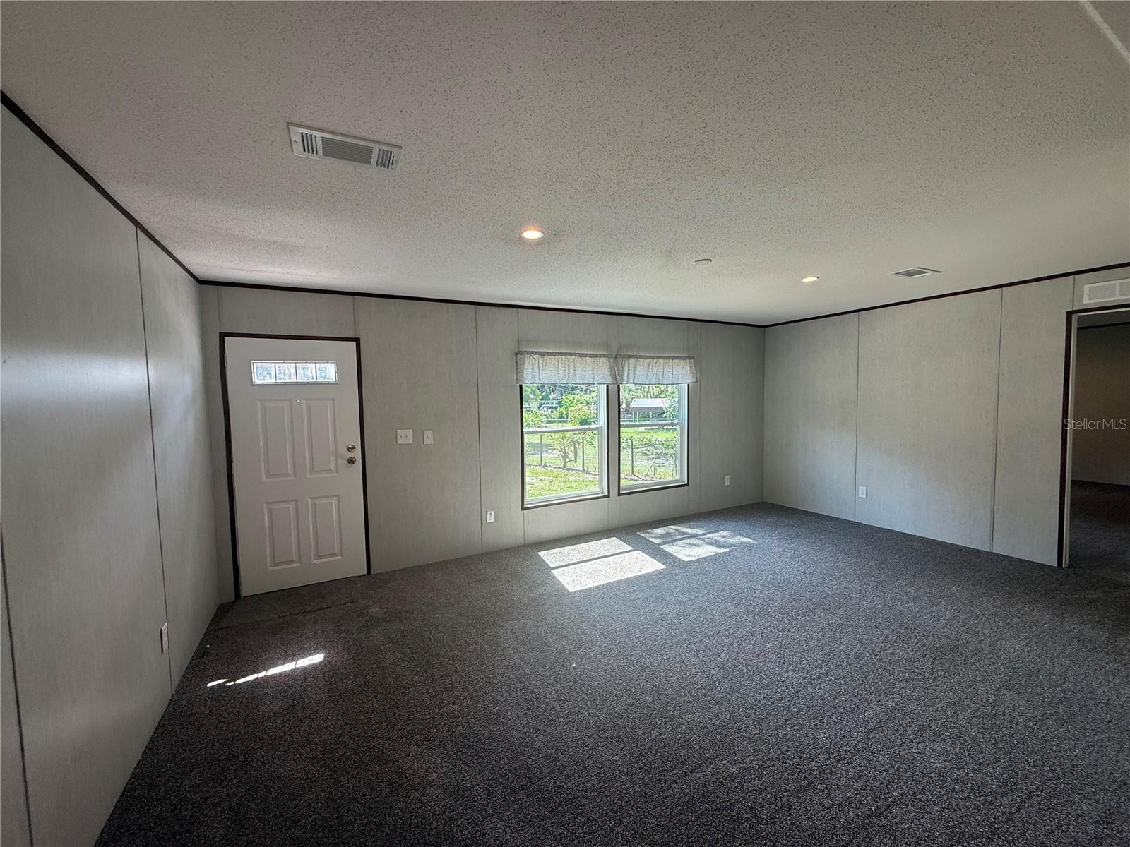 3320 ROYAL OAK DRIVE W