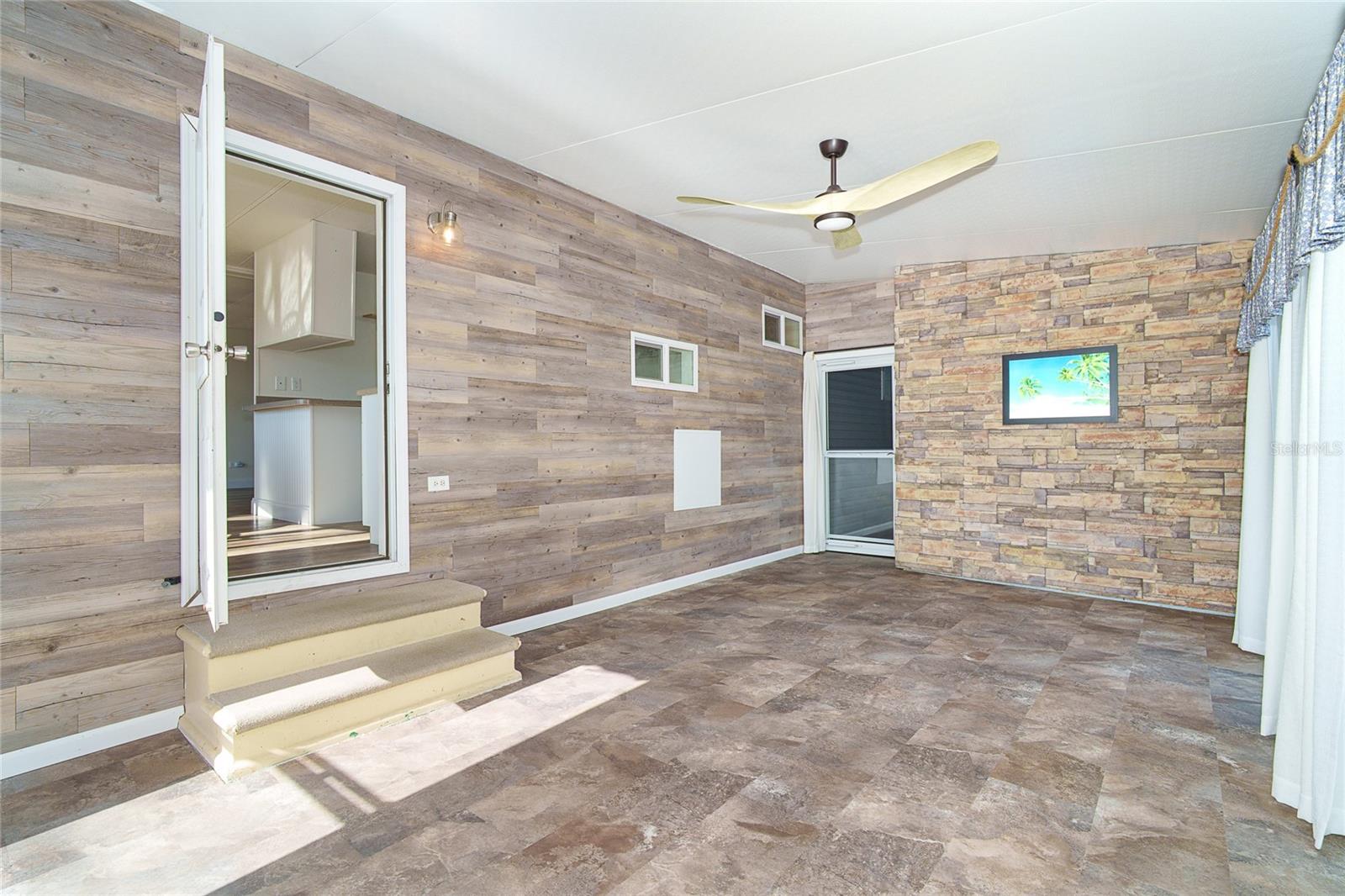 HOL MOB ESTATE 2ND ADD - Residential