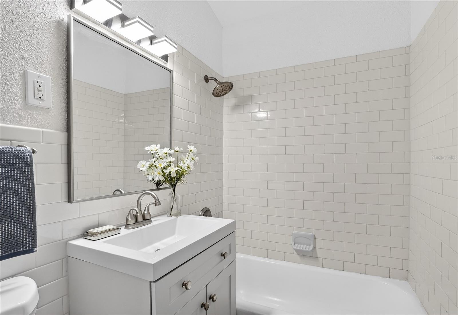 RUSTIC LODGE - Residential