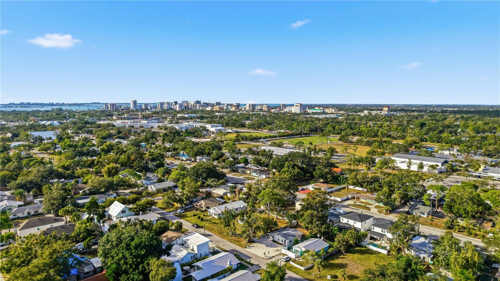 RUSTIC LODGE - Residential