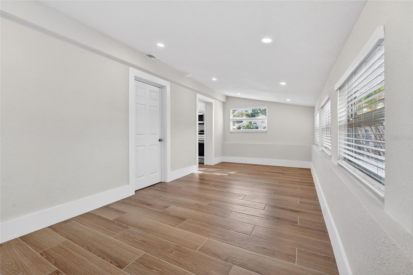 RUSTIC LODGE - Residential