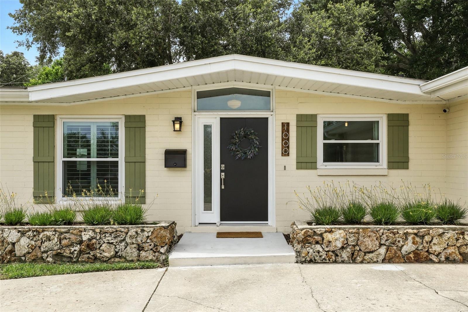 DOMMERICH HILLS FIRST ADD - Residential