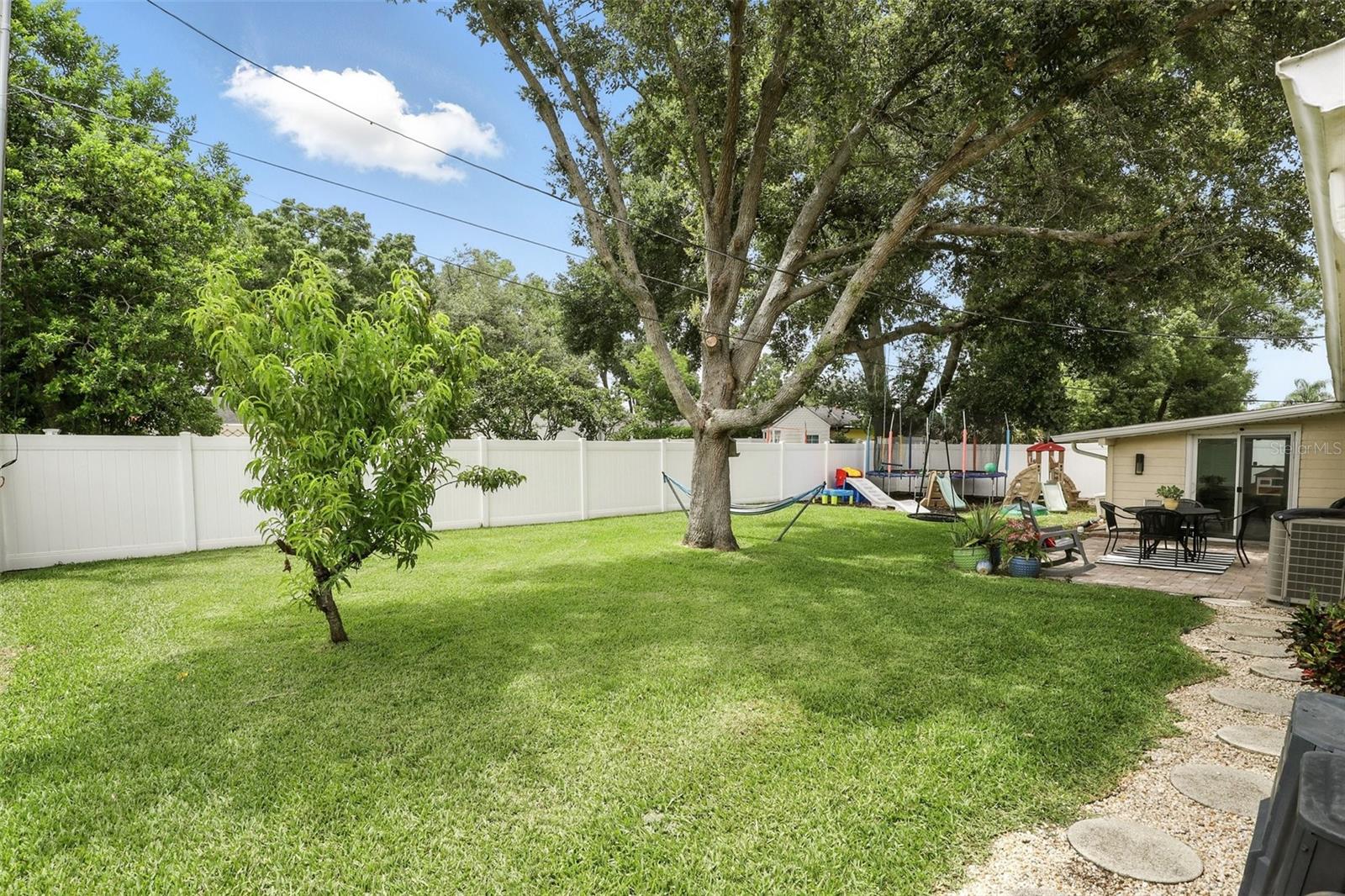 DOMMERICH HILLS FIRST ADD - Residential