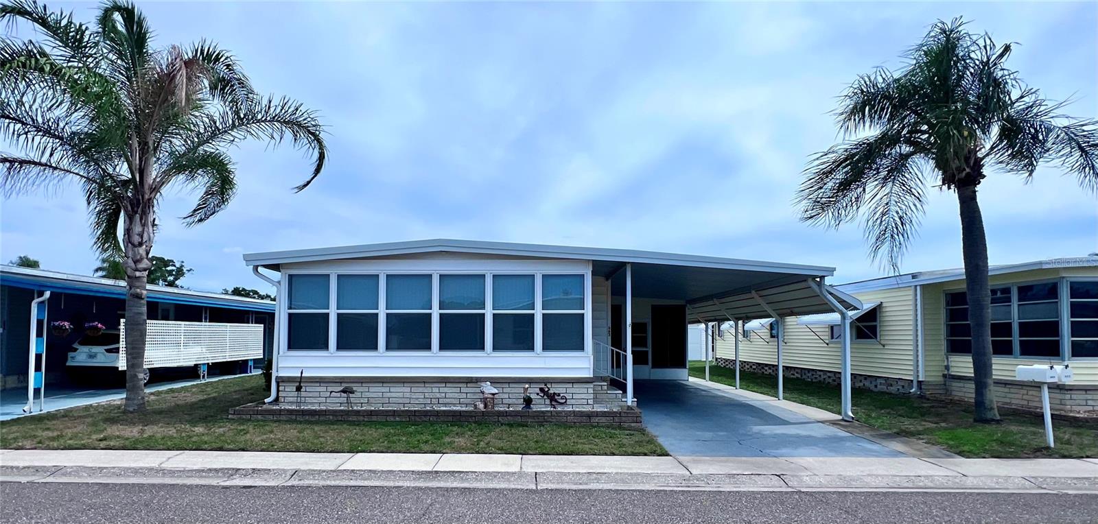 1100 BELCHER ROAD S 663