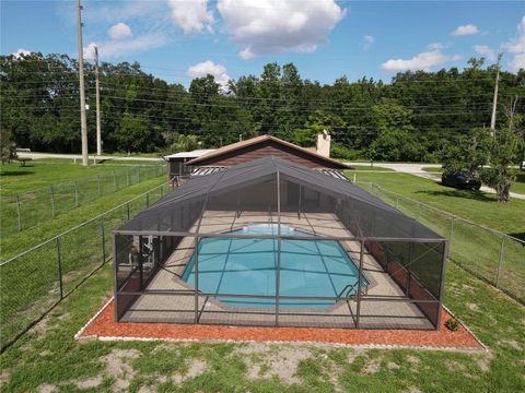 A home in LAKELAND