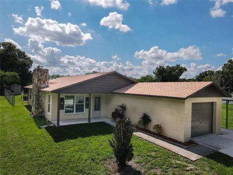 A home in LAKELAND