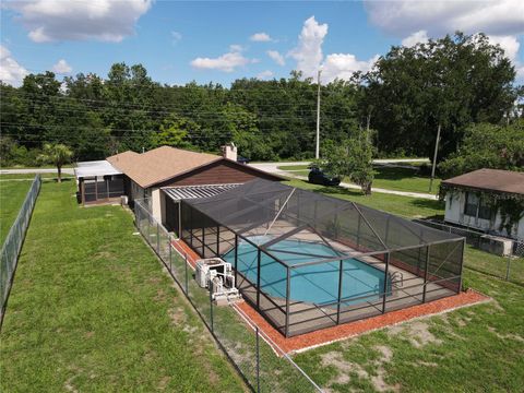 A home in LAKELAND