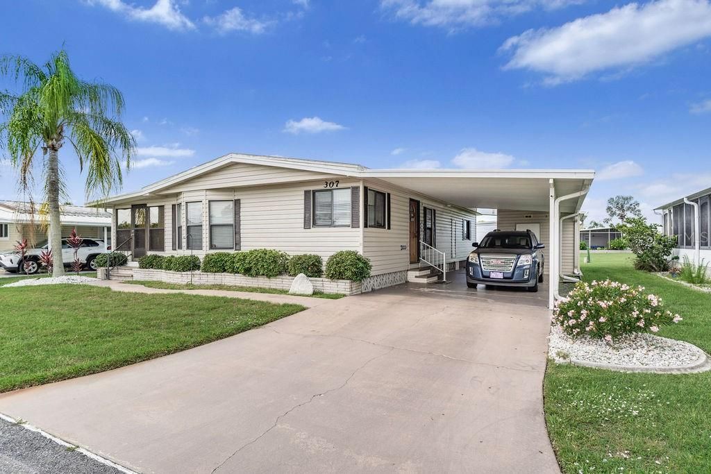 Photo of 307 Avenue Of Dukes, Nokomis, FL 34275 (MLS # A4698111)