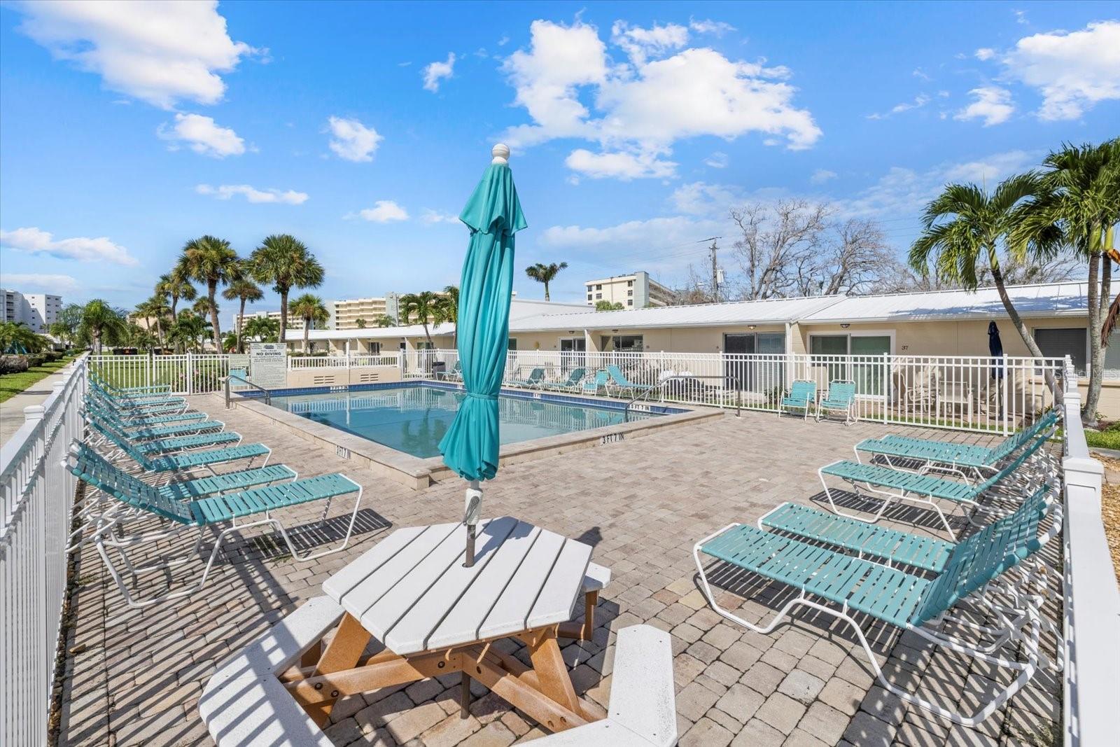JAMAICA ROYALE - Residential