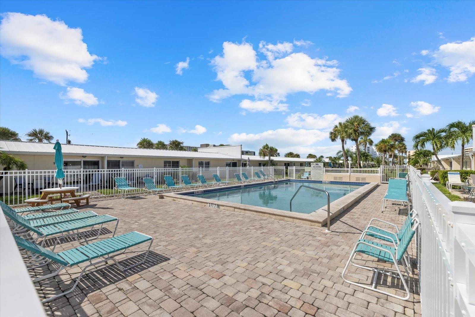 JAMAICA ROYALE - Residential