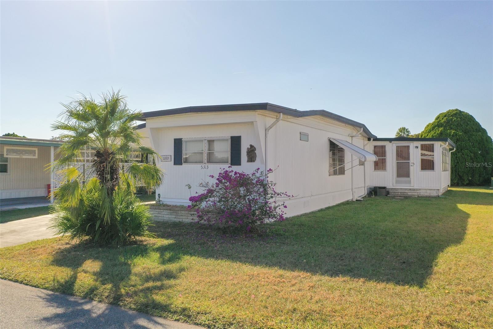 OAKS ROYAL MOBILE HOME SUB - Residential