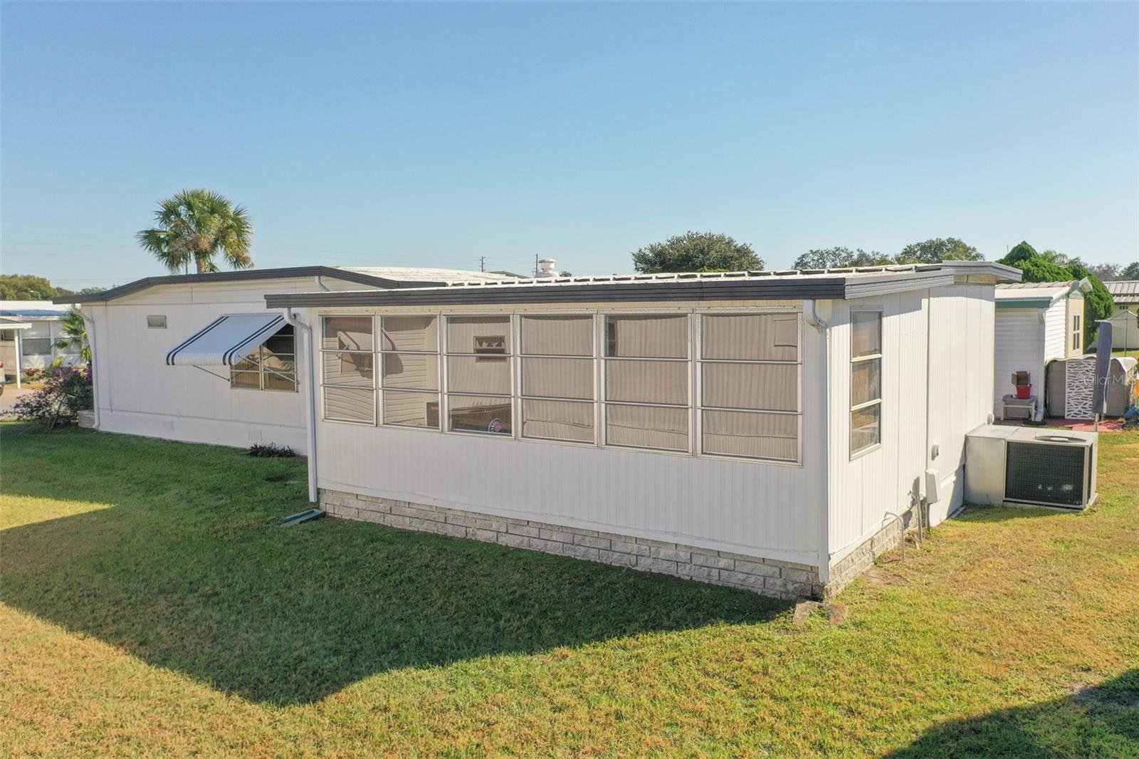 OAKS ROYAL MOBILE HOME SUB - Residential