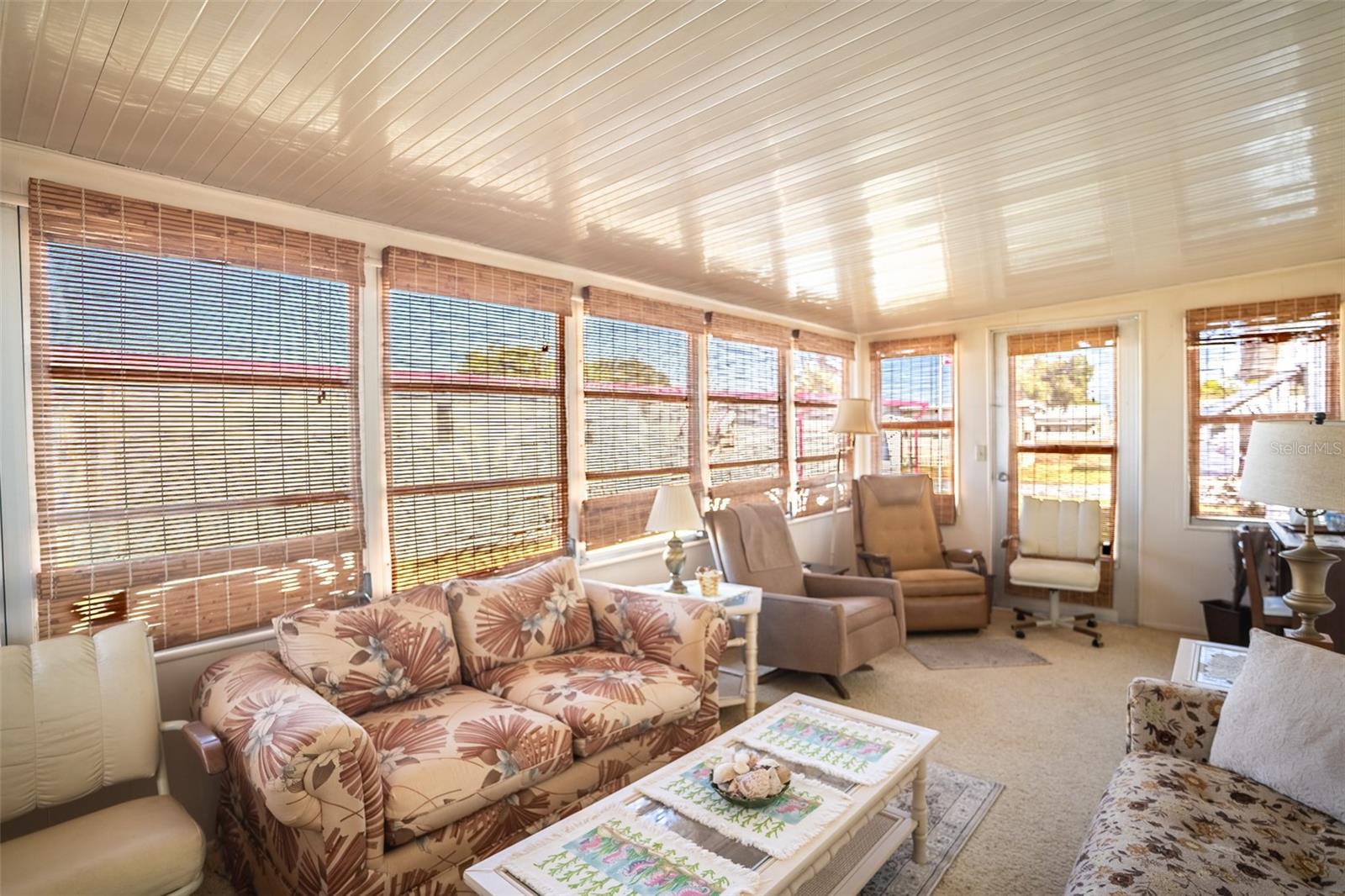 OAKS ROYAL MOBILE HOME SUB - Residential