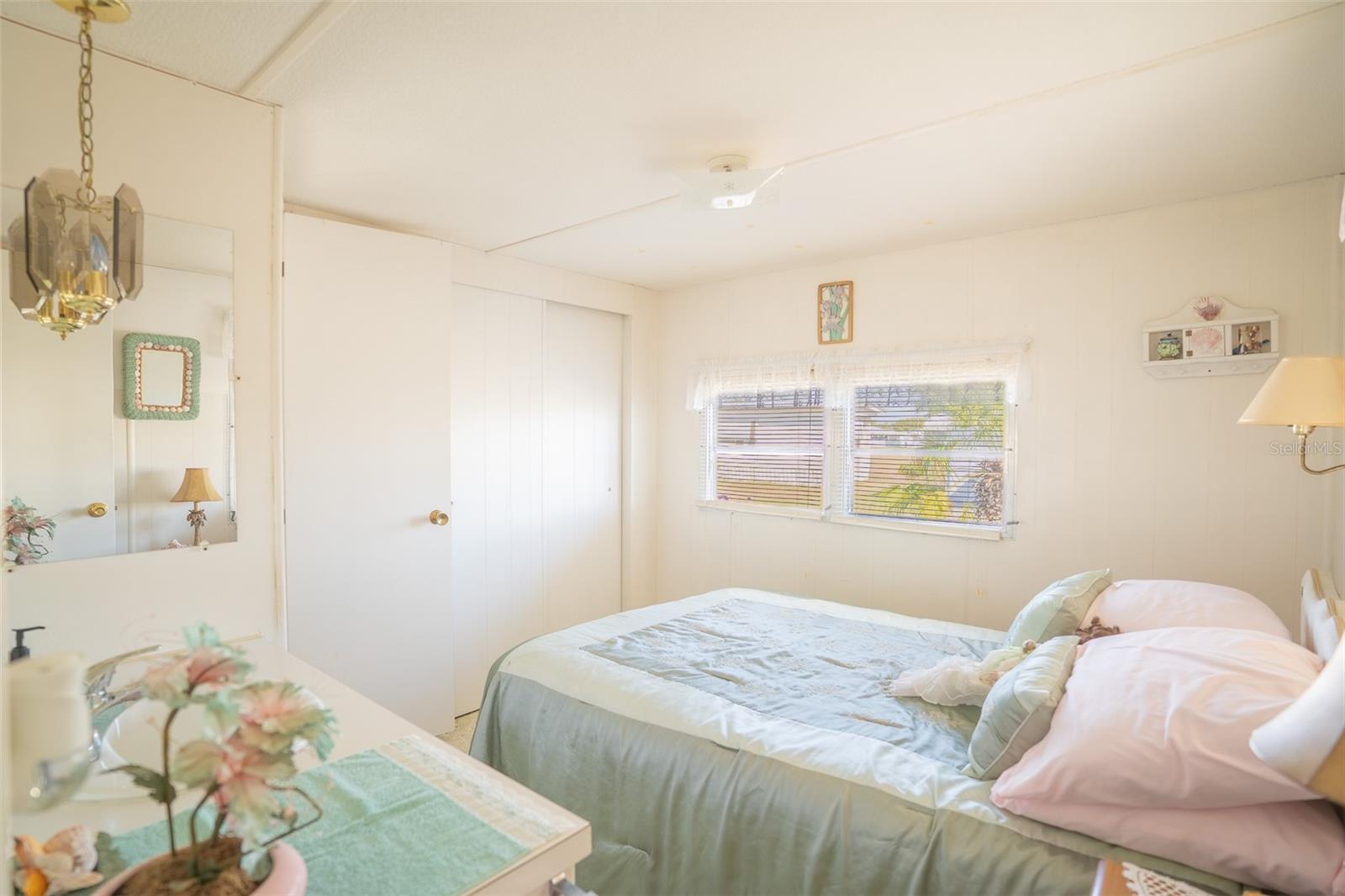 OAKS ROYAL MOBILE HOME SUB - Residential