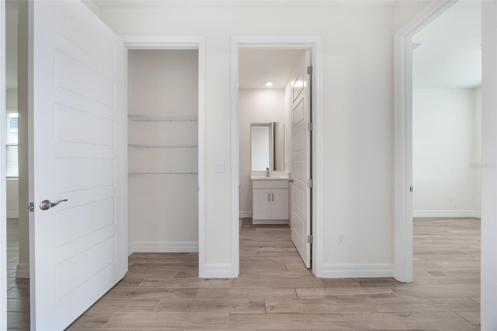 LAKES OF MOUNT DORA - Residential