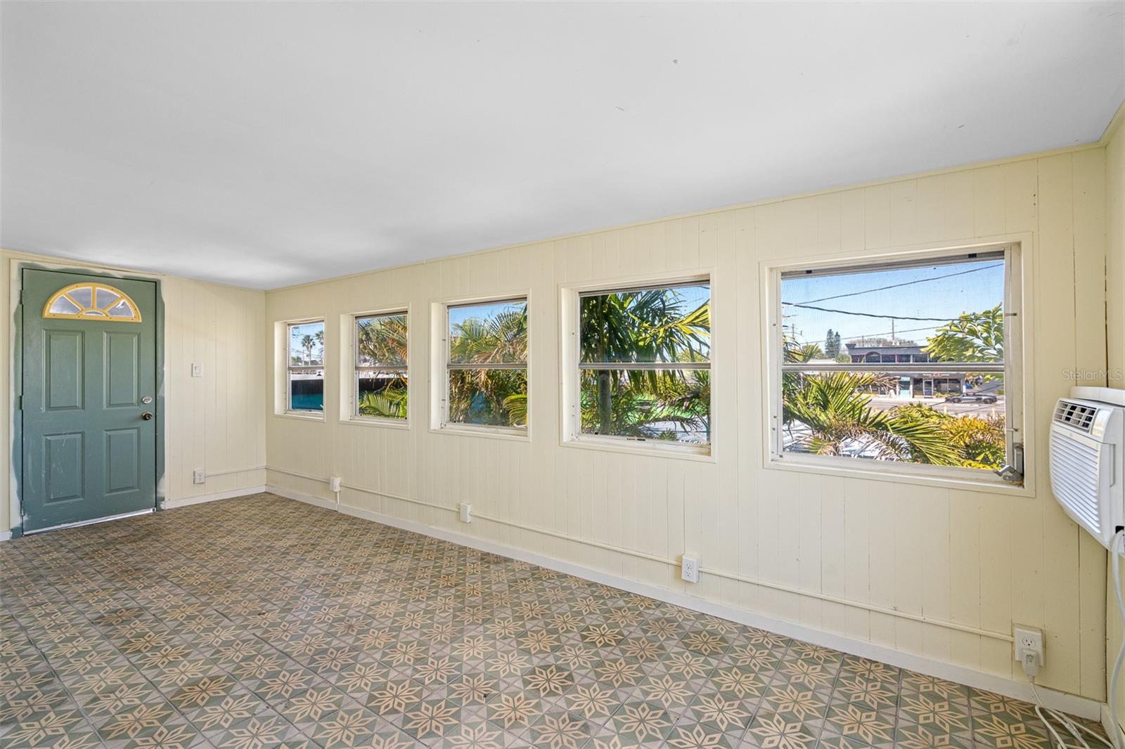 ST PETERSBURG BEACH REP - Commercial Sale