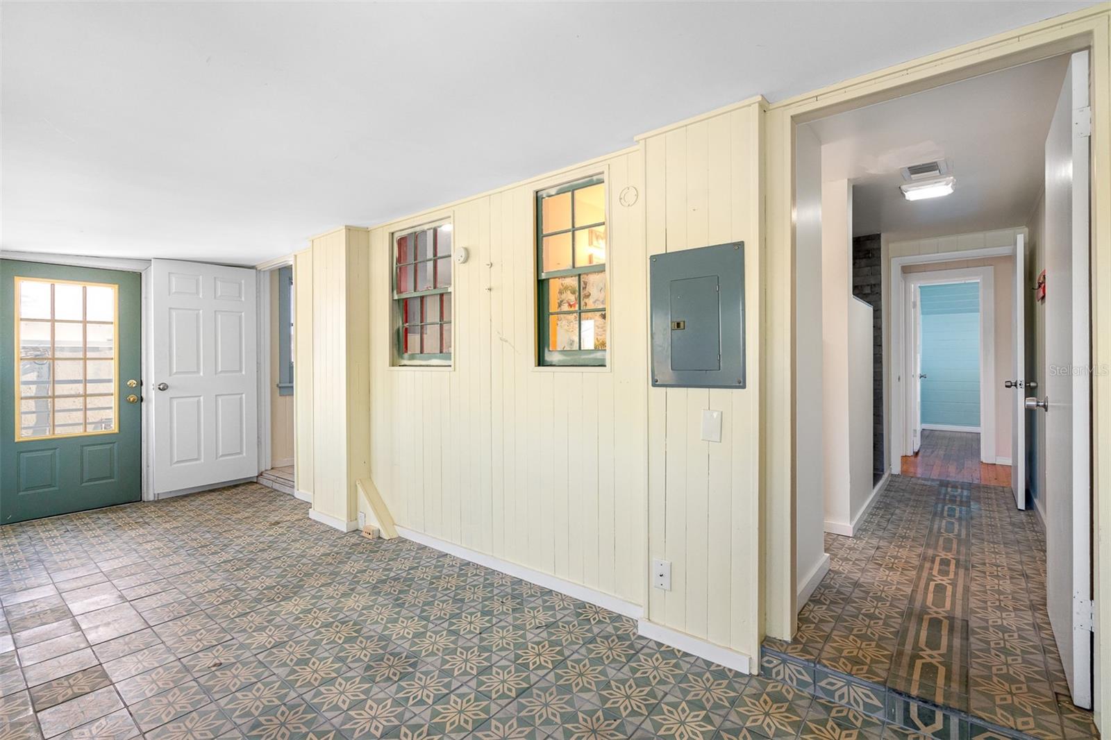 ST PETERSBURG BEACH REP - Commercial Sale