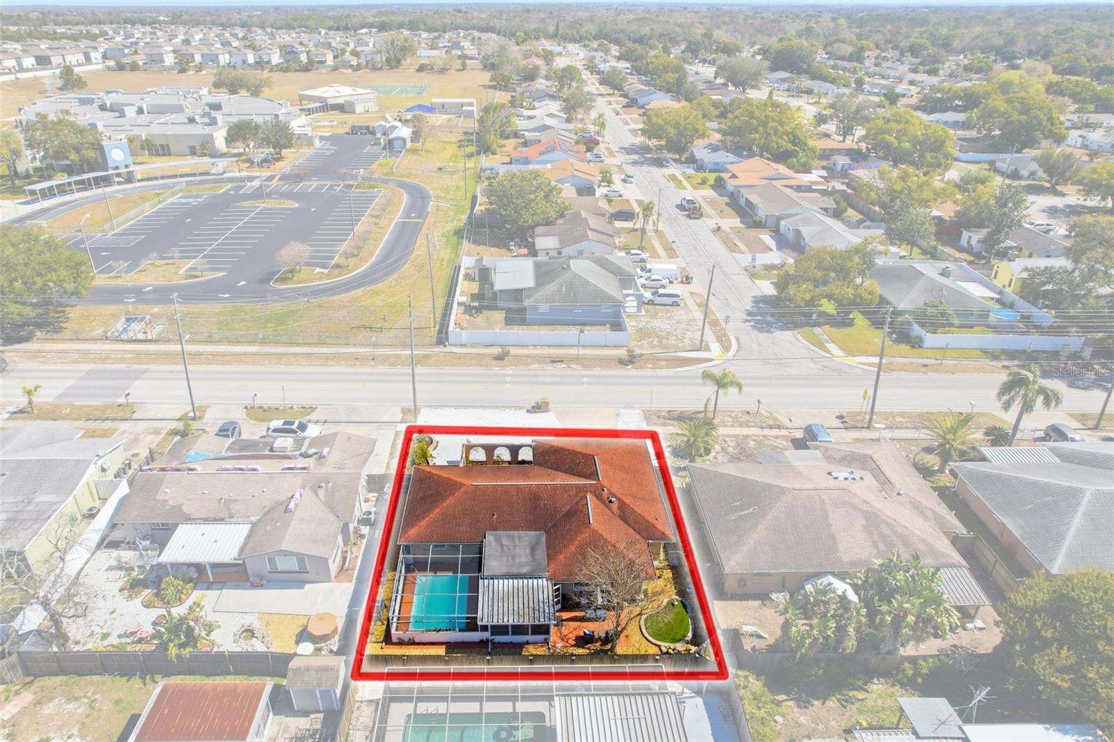 COLONIAL HILLS - Residential