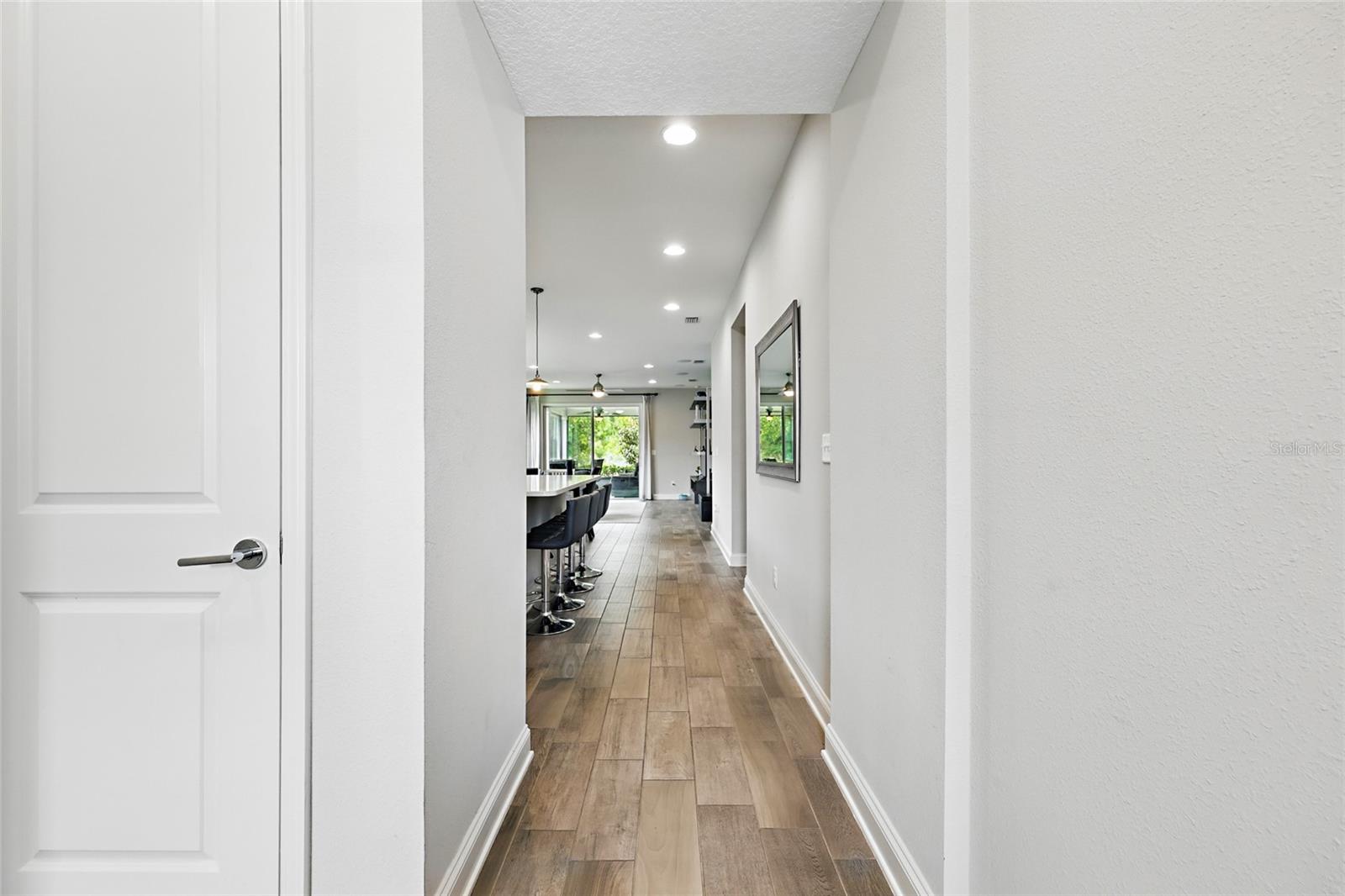 1124 PERSIMMON DRIVE