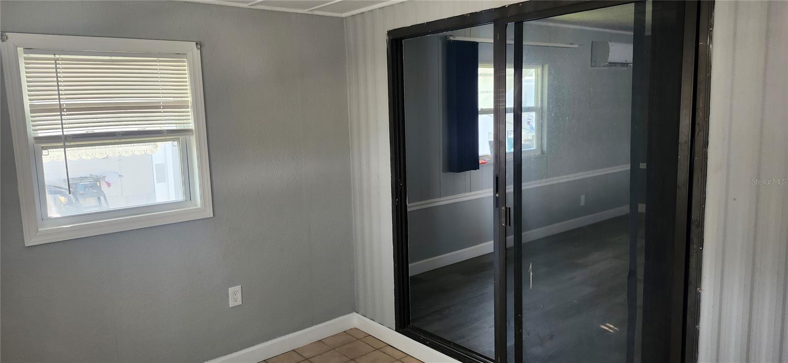 SENATE MANOR UNREC - Residential