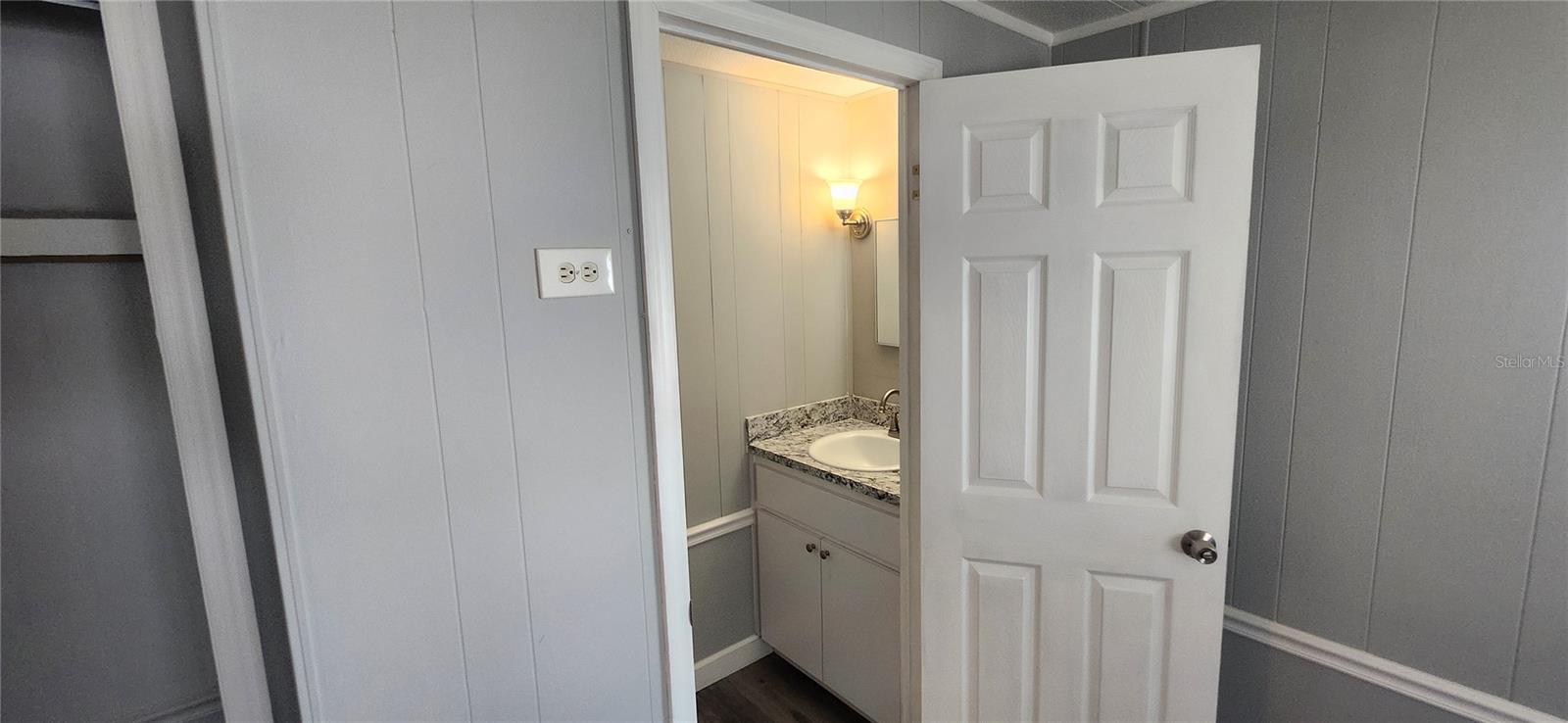 SENATE MANOR UNREC - Residential