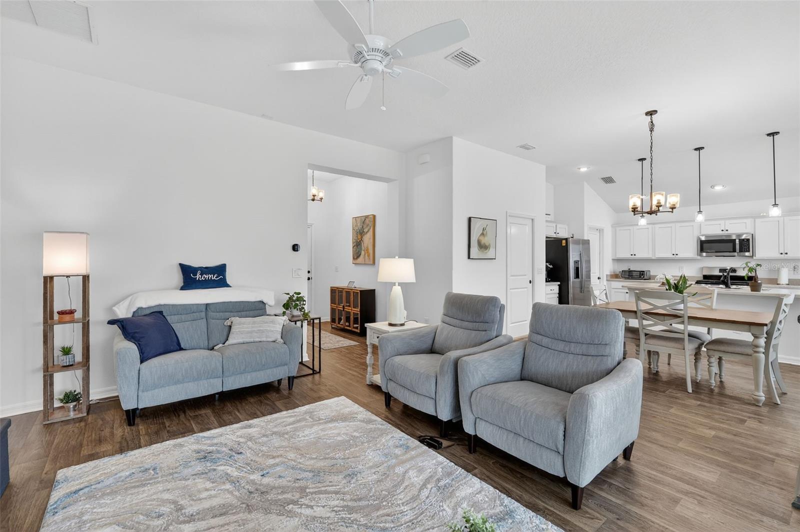 VILLAGES/SOUTHERN OAKS - Residential