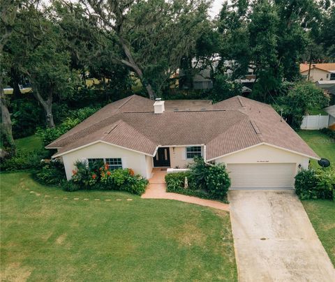 A home in ALTAMONTE SPRINGS