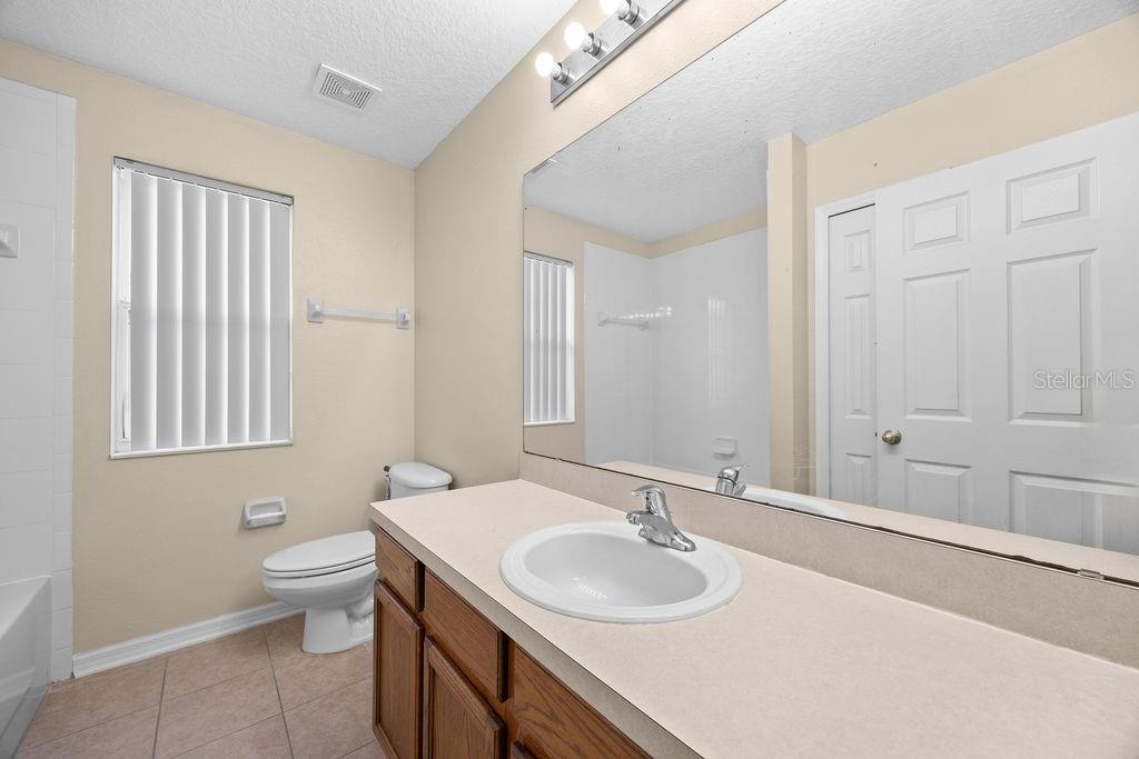 MOSS PARK RDG - Residential Lease