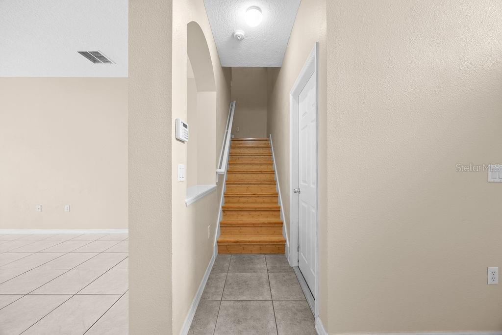 MOSS PARK RDG - Residential Lease