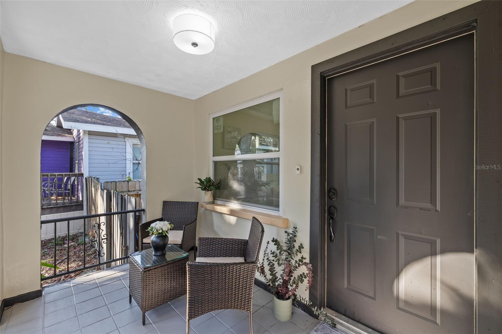 1206 E OSBORNE AVENUE