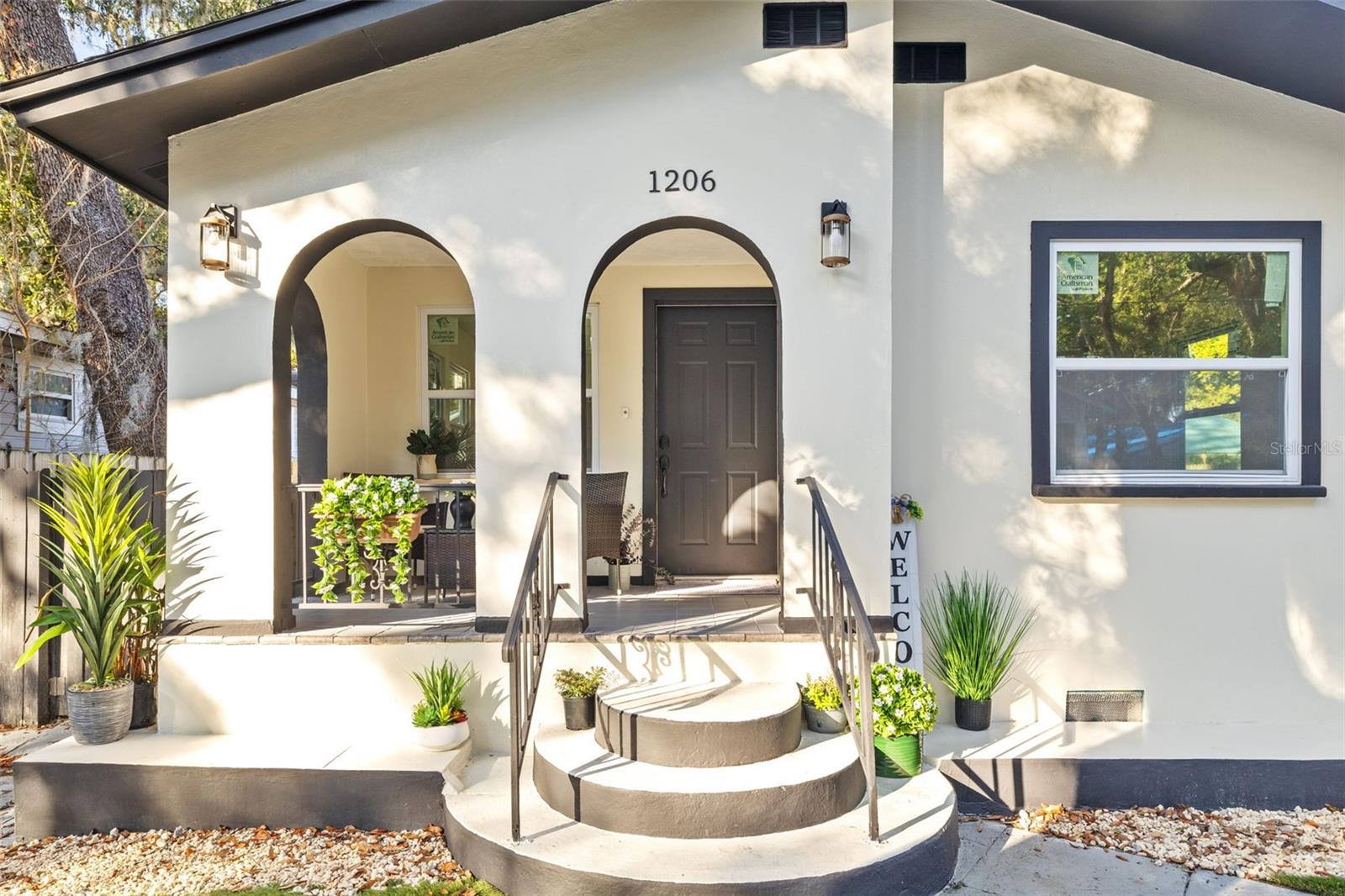 1206 E OSBORNE AVENUE