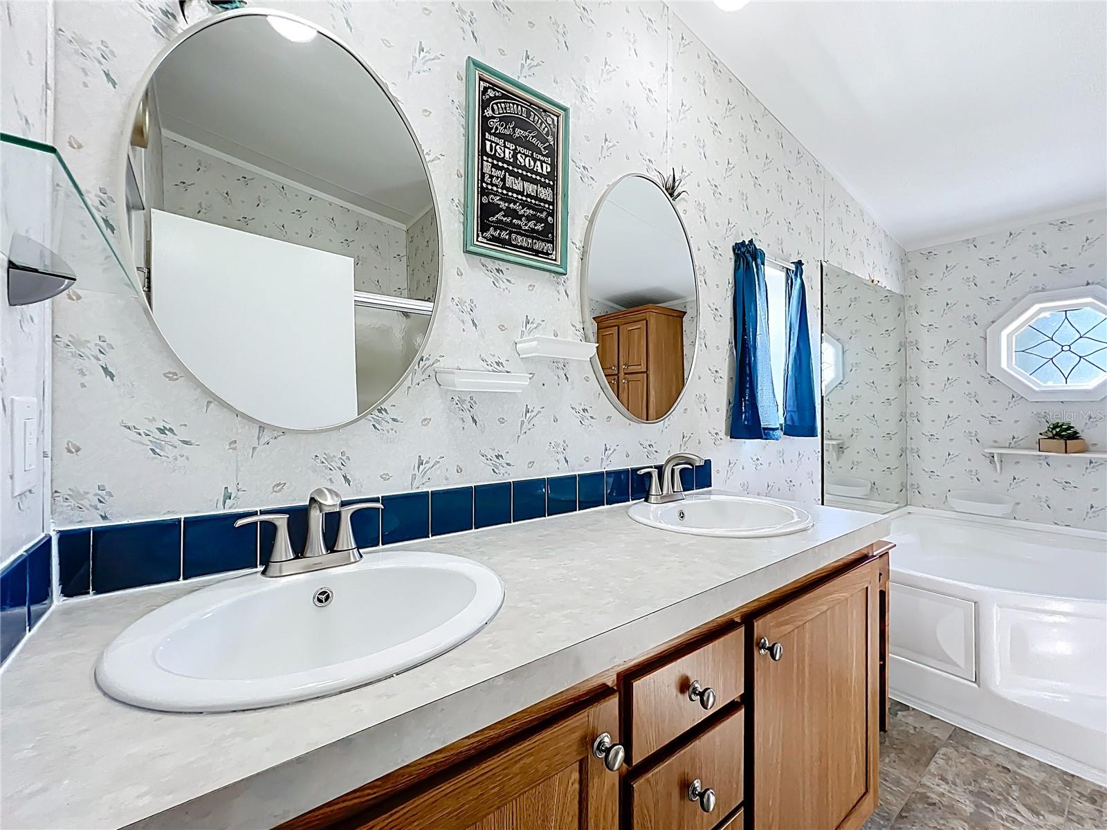 CANAVERAL ACRES 1 - Residential