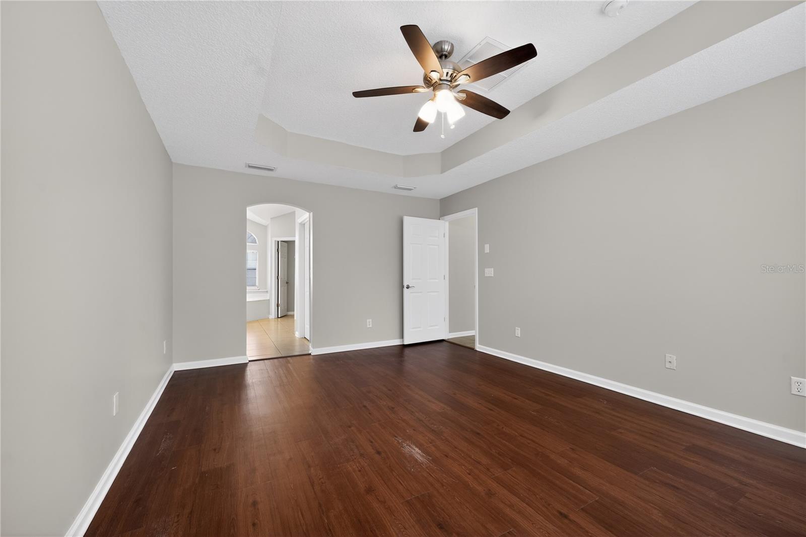 KENDALL TOWN - Residential