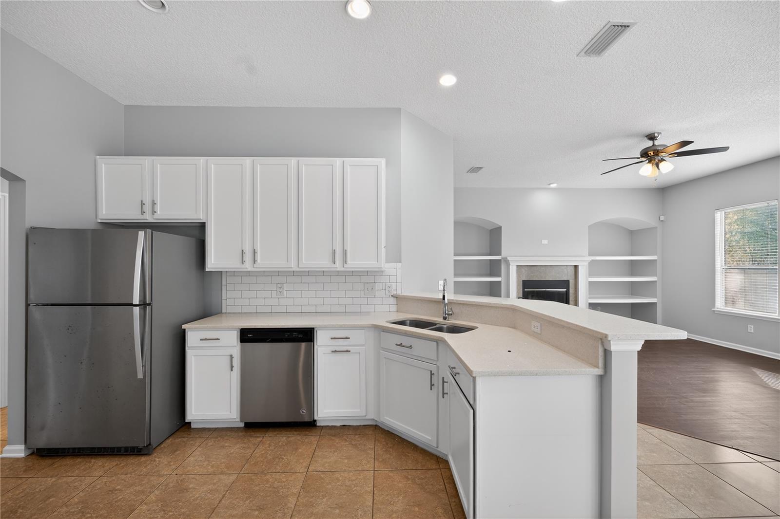 KENDALL TOWN - Residential