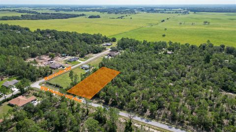 Photo of 37 SW Hunter Hill Avenue, Dunnellon, FL 34431 (MLS # OM727510)