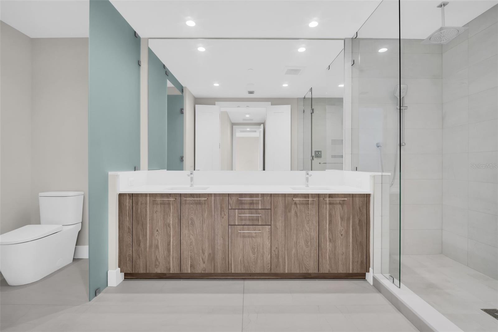 ART HOUSE CONDOMINIUM - Residential