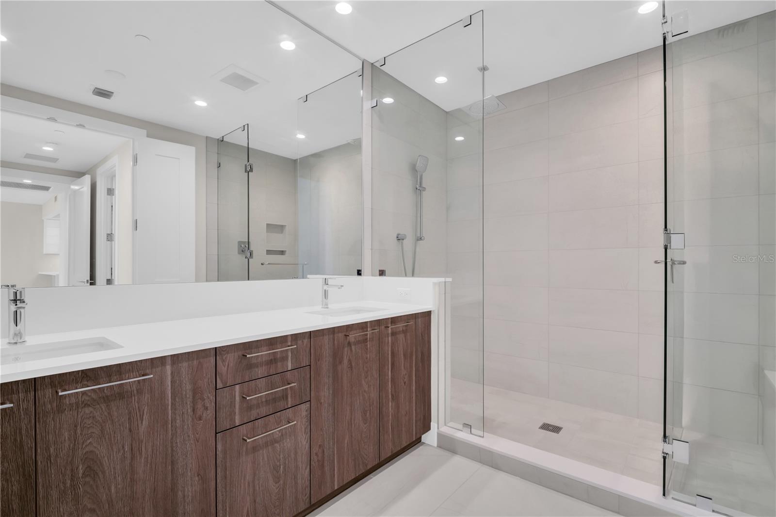 ART HOUSE CONDOMINIUM - Residential