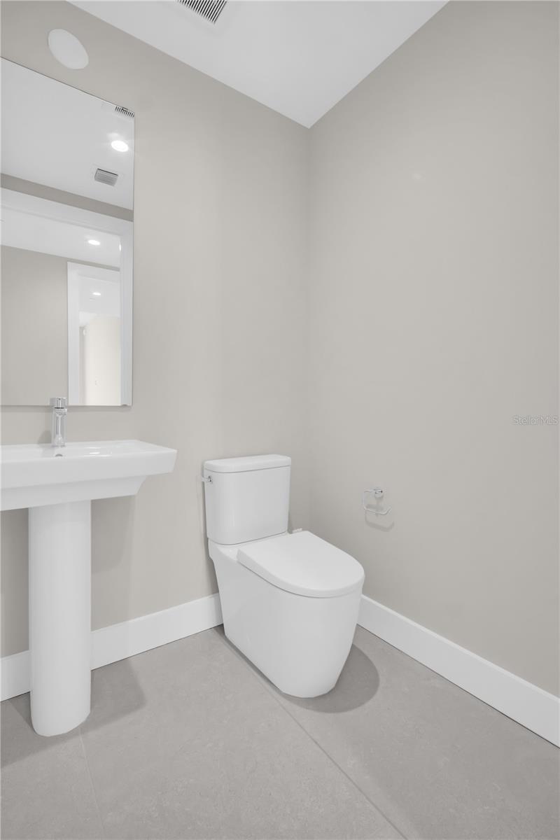 ART HOUSE CONDOMINIUM - Residential