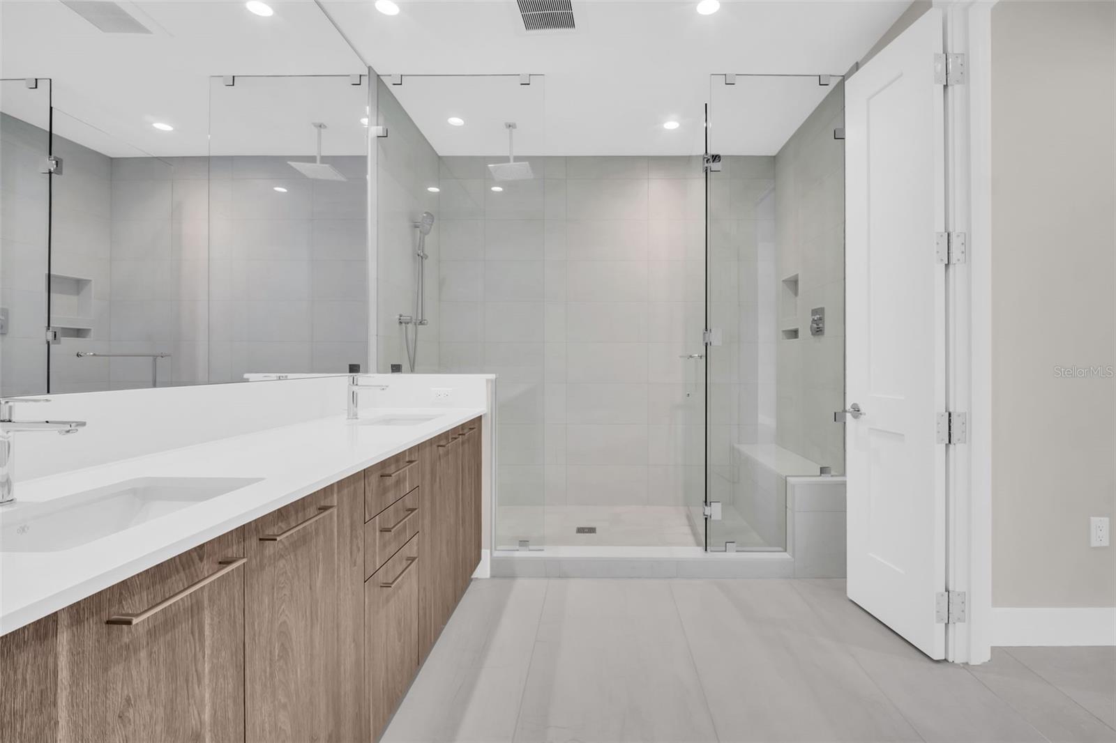 ART HOUSE CONDOMINIUM - Residential