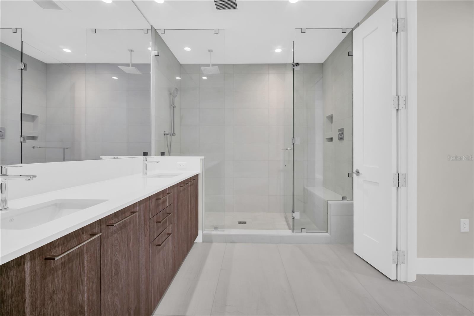 ART HOUSE CONDOMINIUM - Residential