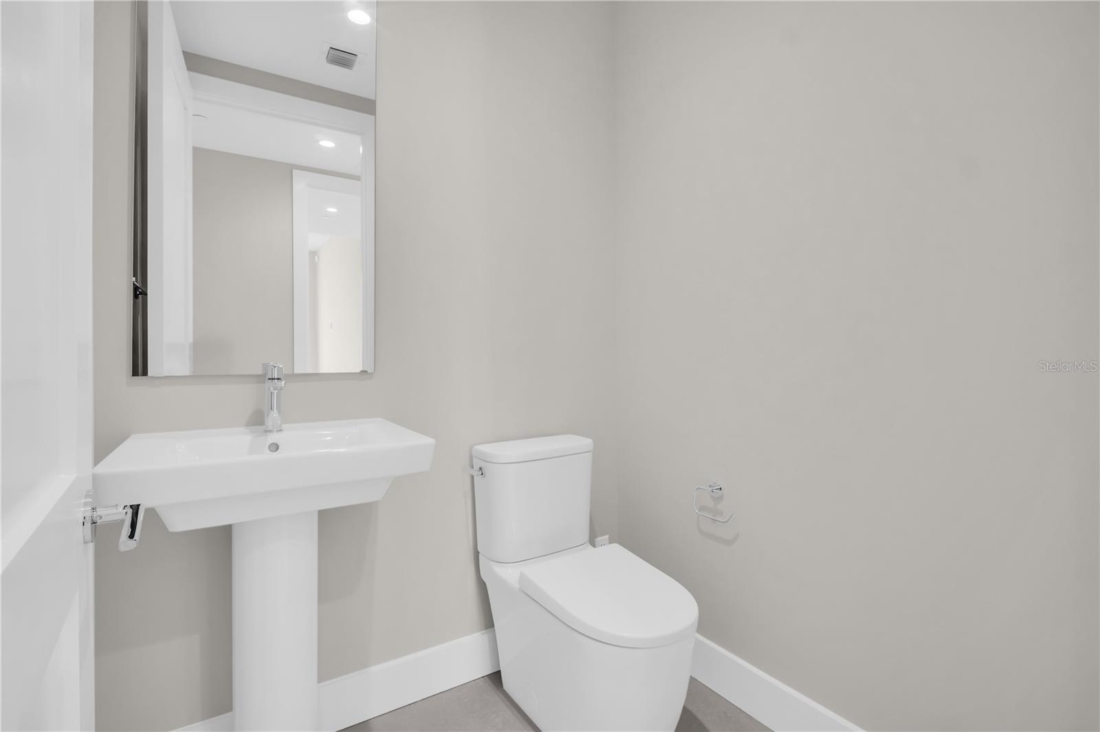 ART HOUSE CONDOMINIUM - Residential