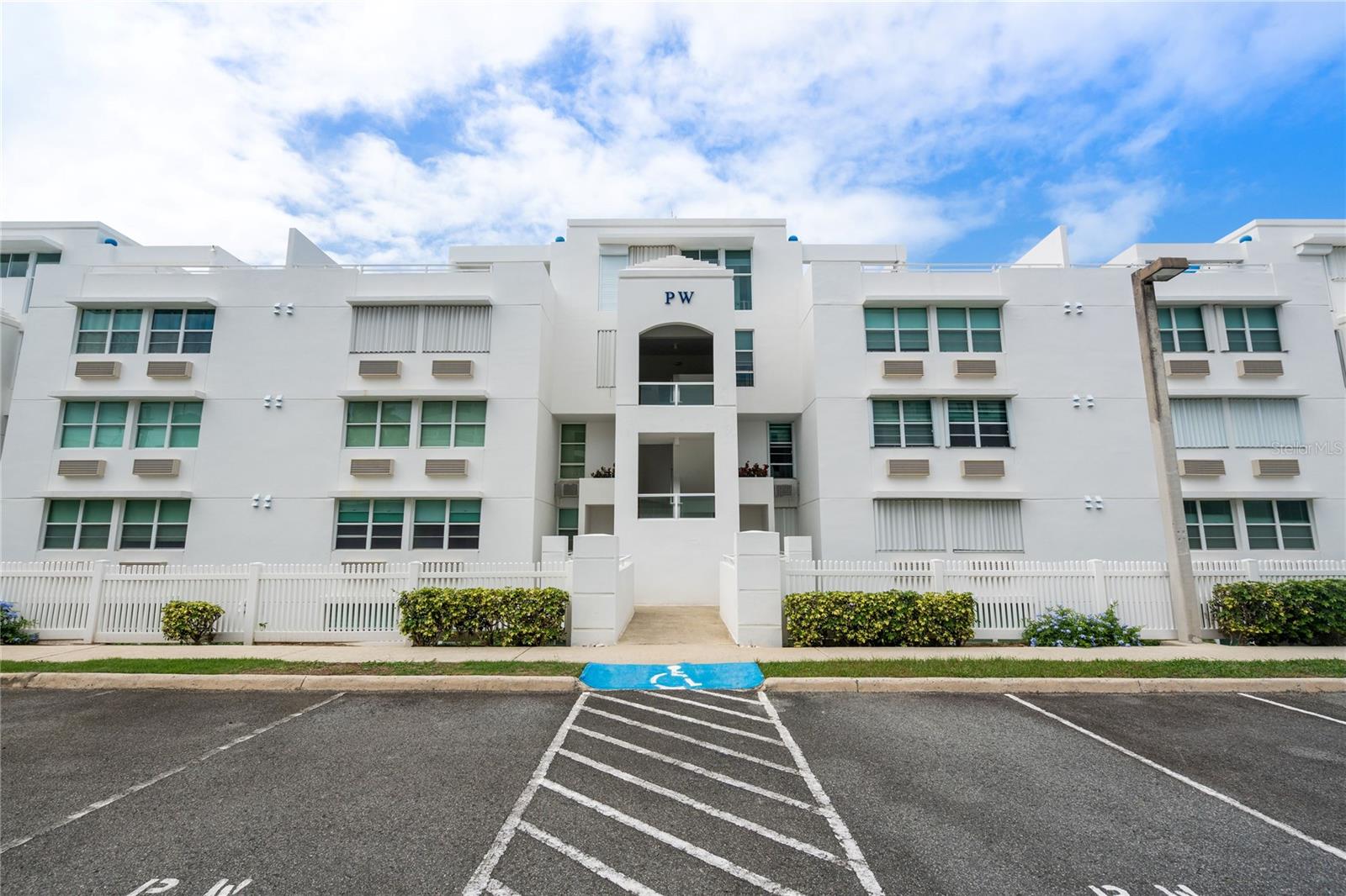 THE OCEAN CLUB AT SEVEN SEAS - Residential