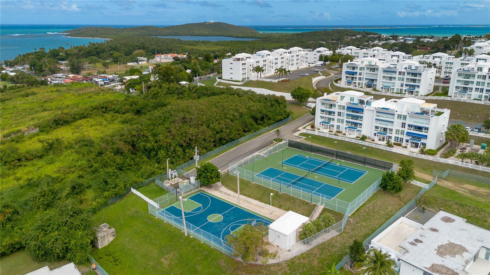 THE OCEAN CLUB AT SEVEN SEAS - Residential