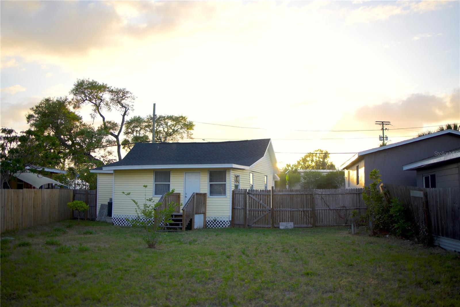 PALM PARK - Residential